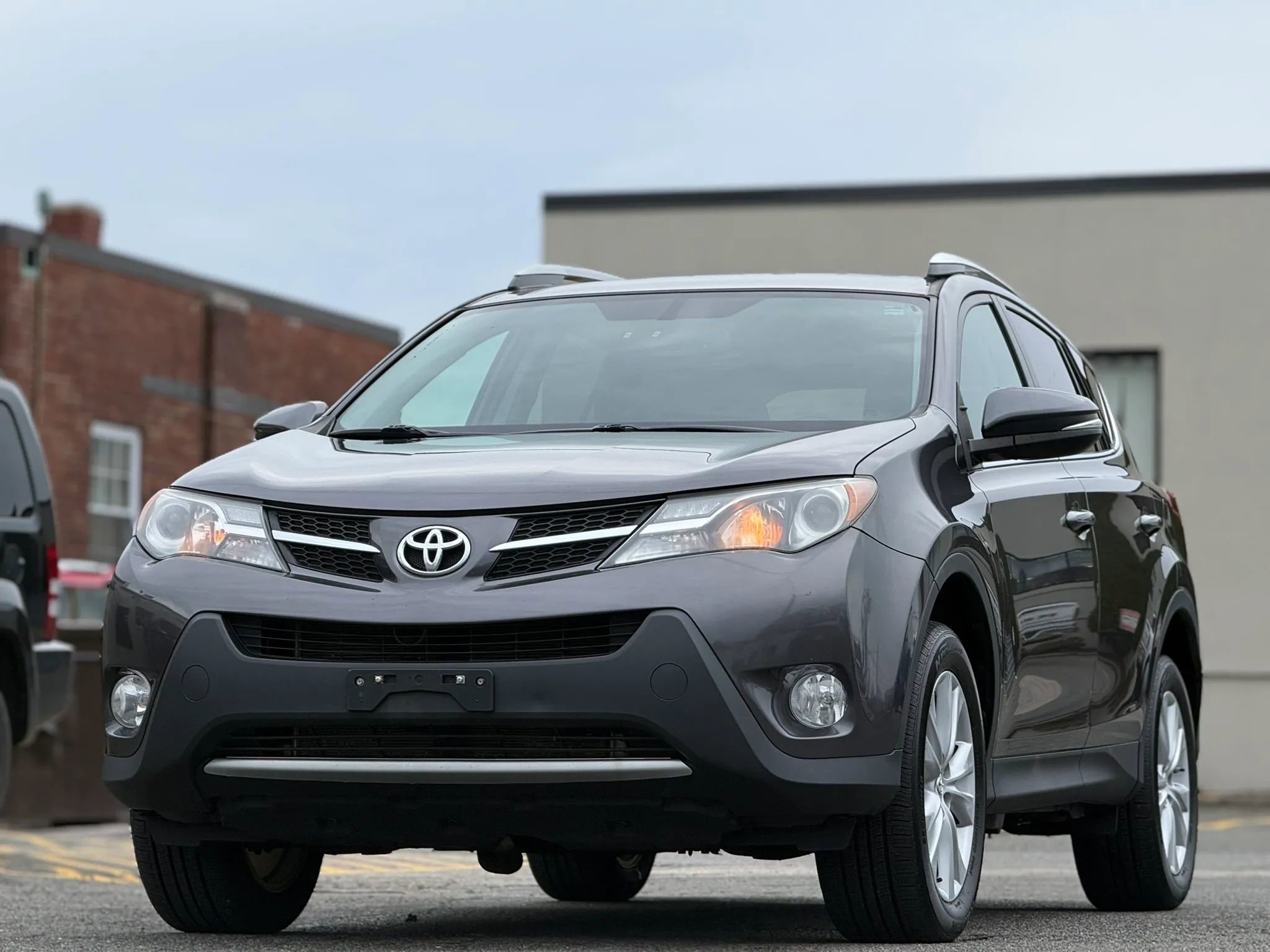 Used 2015 Toyota RAV4 Limited image 1