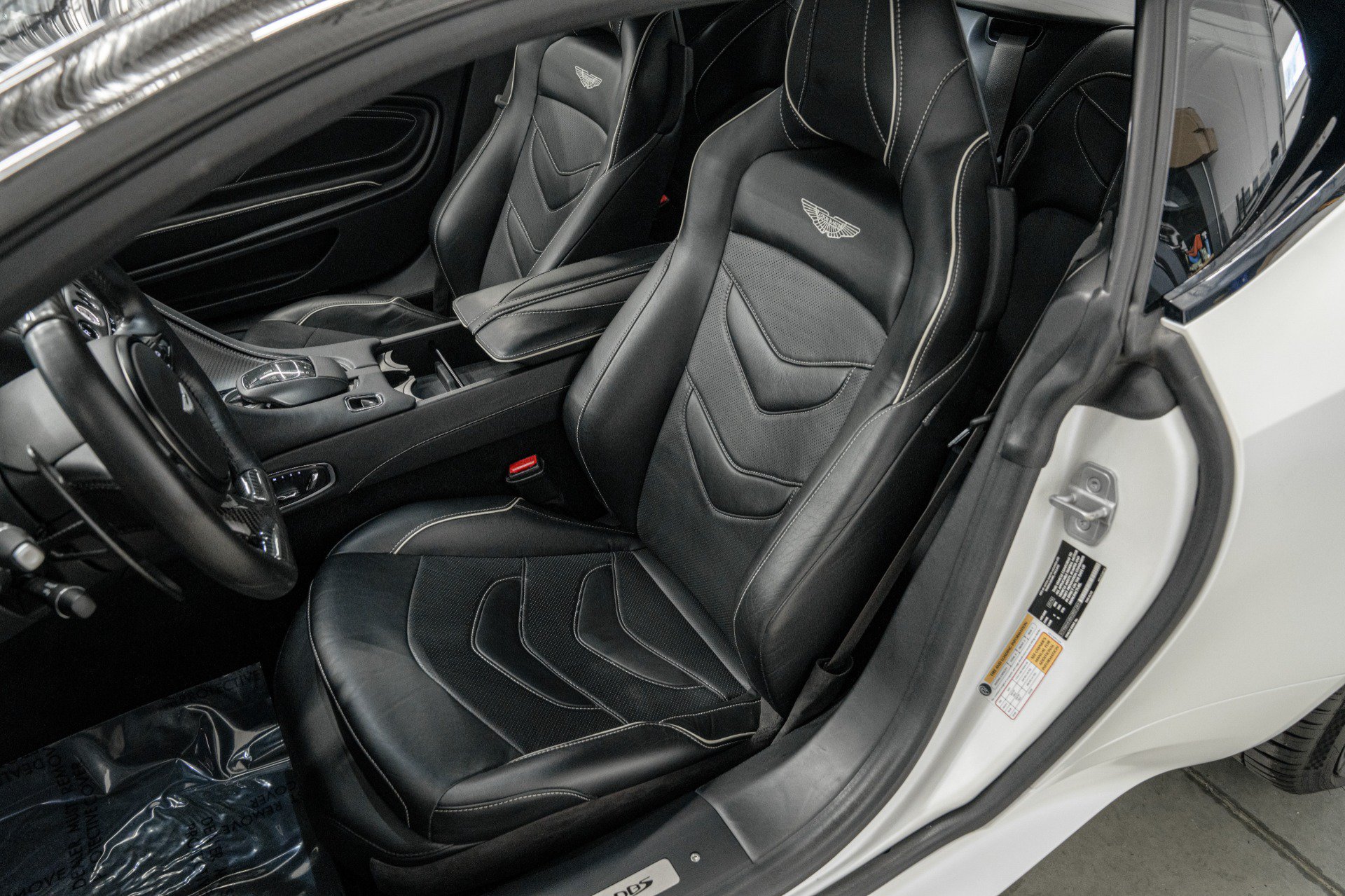 Used 2019 Aston Martin DBS Superleggera RWD image 22