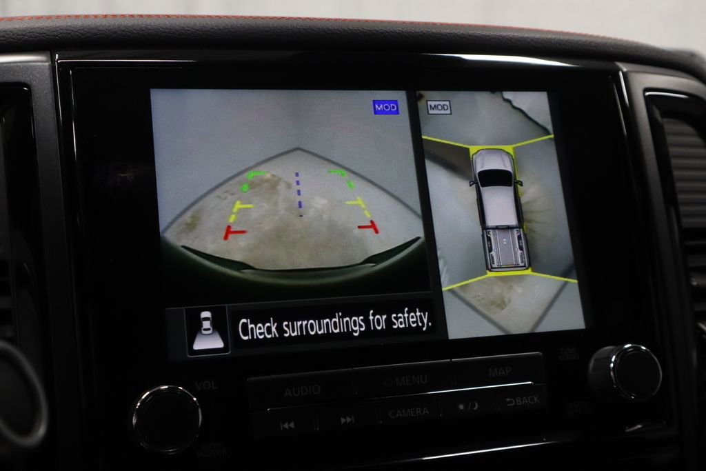 Used 2023 Nissan Titan PRO-4X w/ Pro-4x Convenience Package image 4