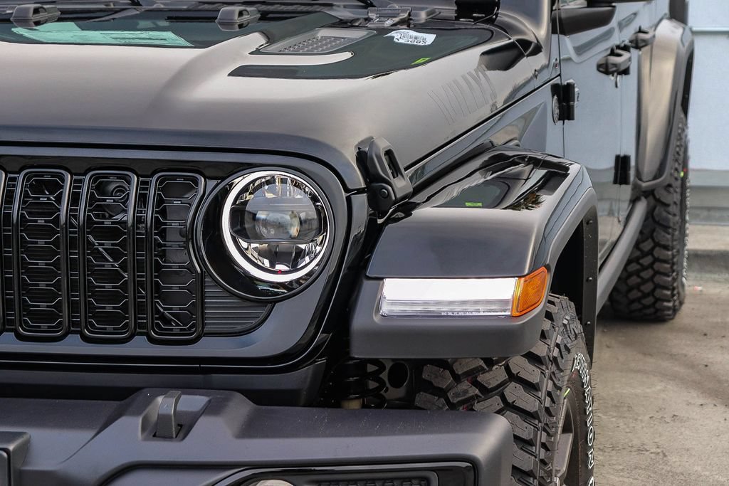 New 2026 Jeep Gladiator Sport AWD/4WD image 5
