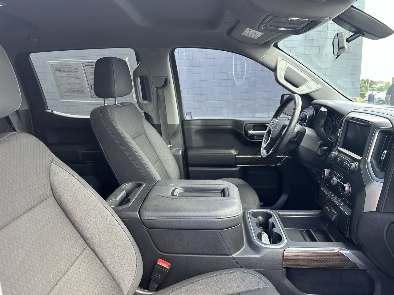 Used 2021 Chevrolet Silverado 1500 LT Trail Boss AWD/4WD image 12