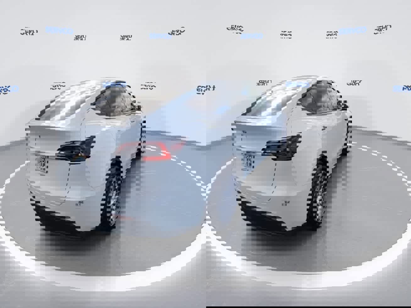 Used 2021 Tesla Model Y Standard Range image 7