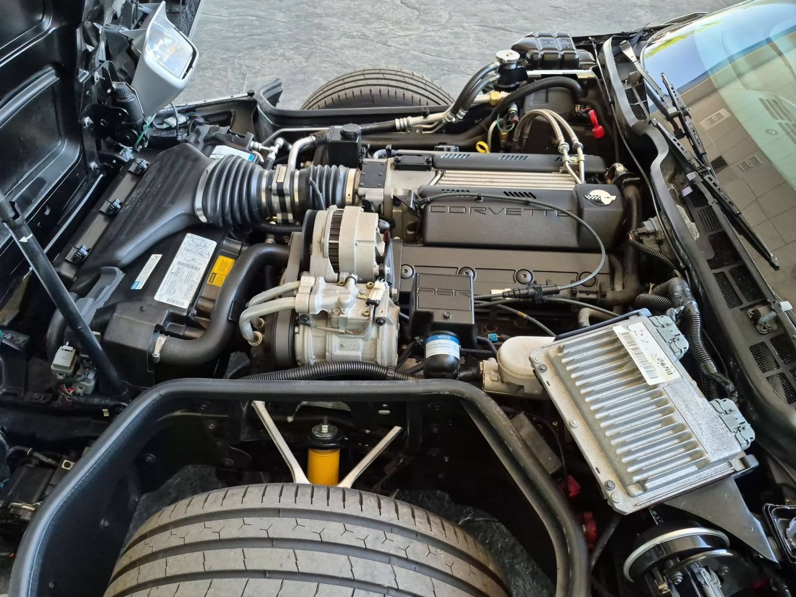 Used 1996 Chevrolet Corvette Convertible RWD image 29