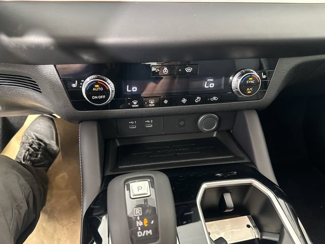 New 2026 Mitsubishi Outlander SE AWD/4WD image 32