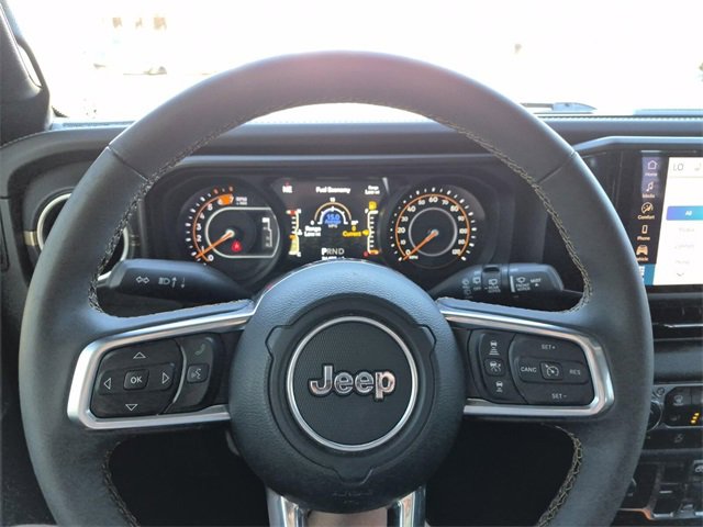 Used 2024 Jeep Wrangler Sahara image 28