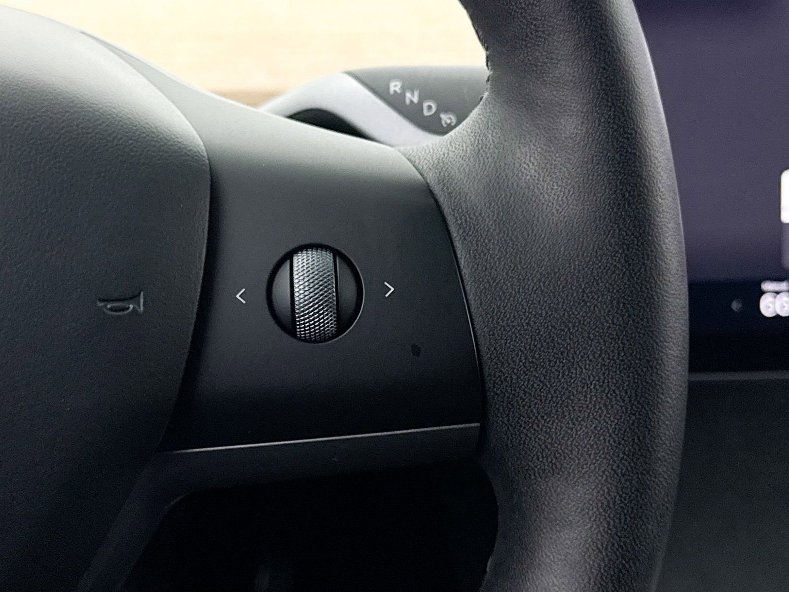 Used 2024 Tesla Model Y Performance image 29