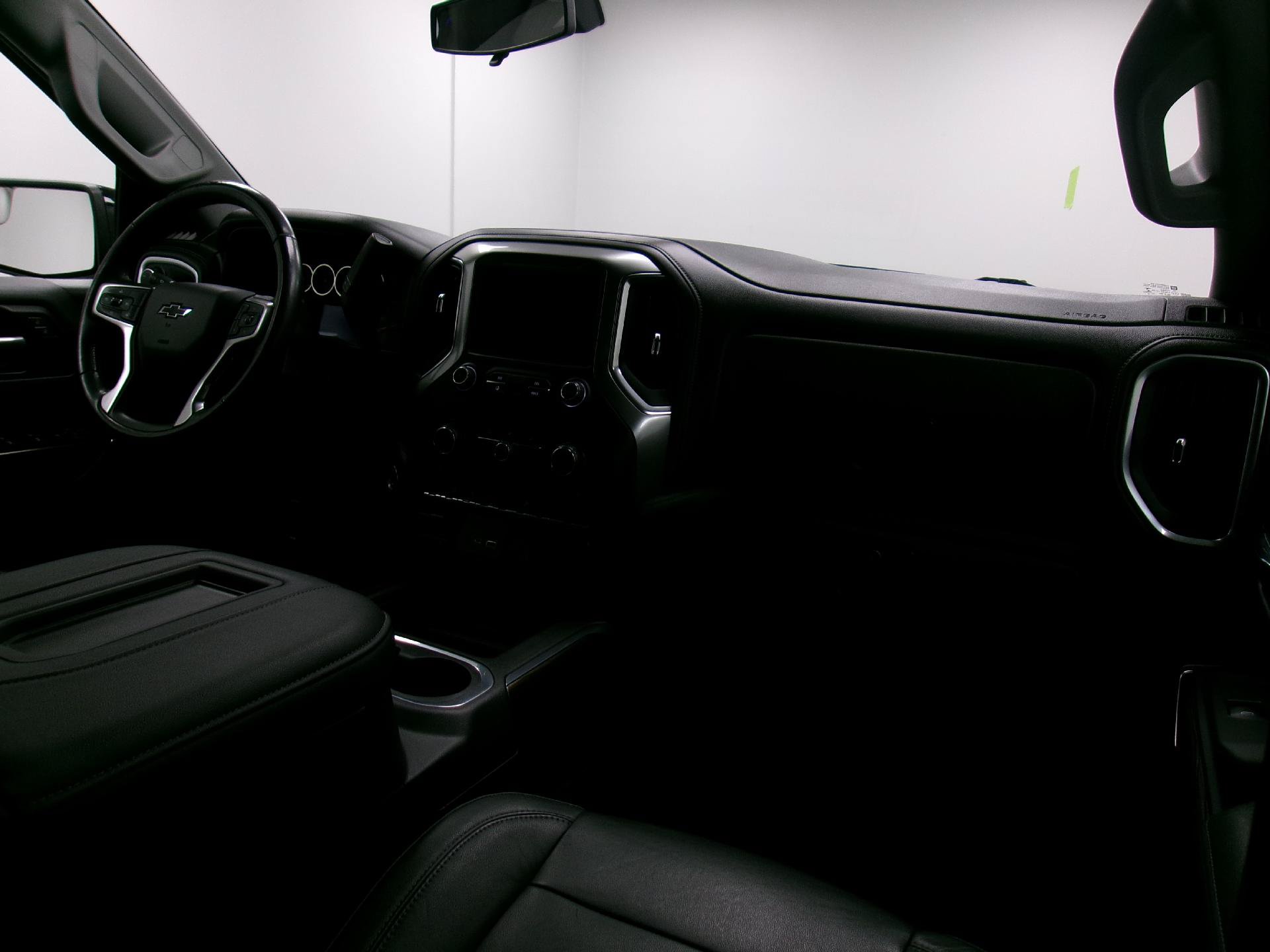Used 2019 Chevrolet Silverado 1500 RST AWD/4WD image 3