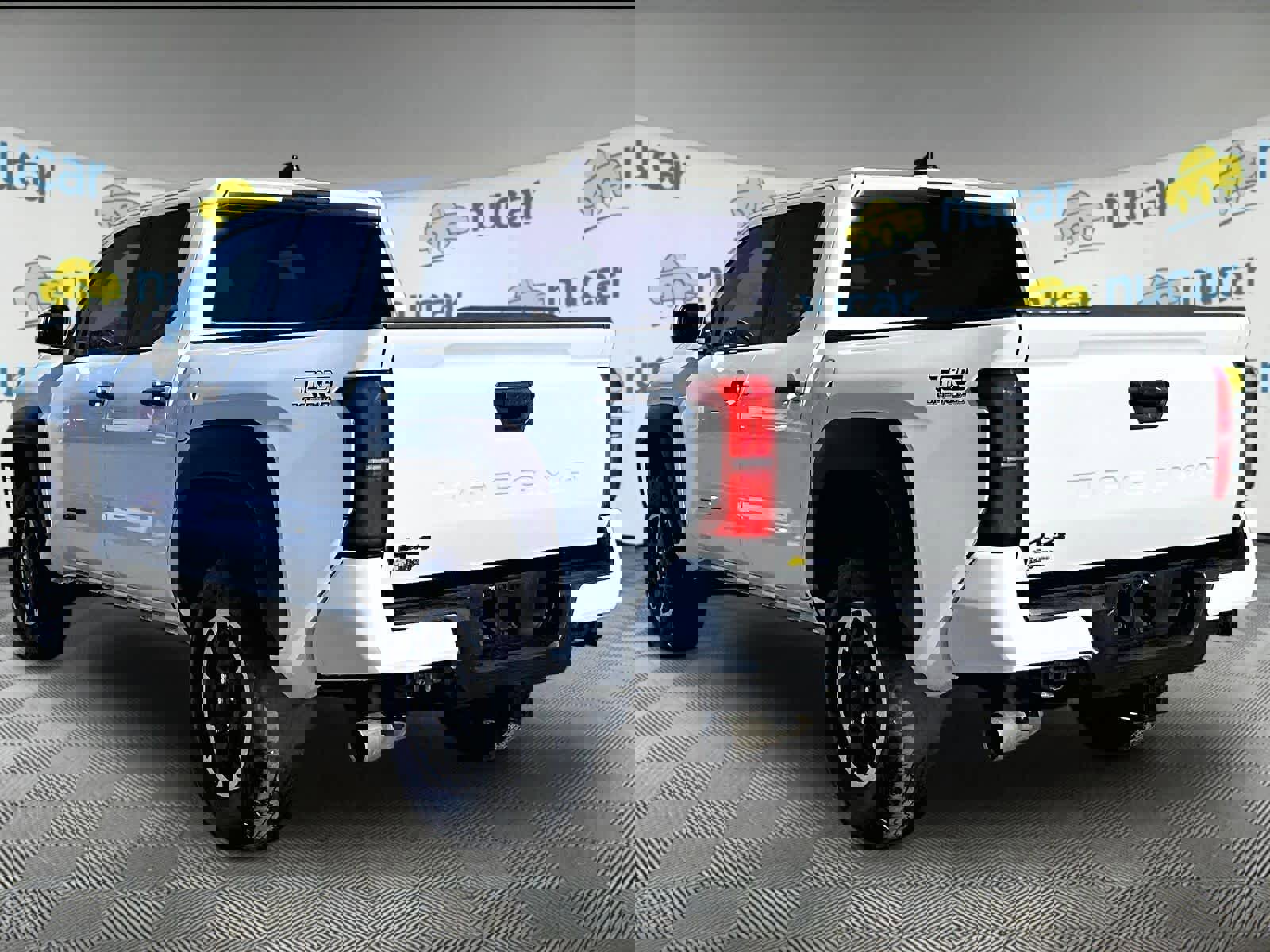 Used 2025 Toyota Tacoma TRD Off-Road image 4