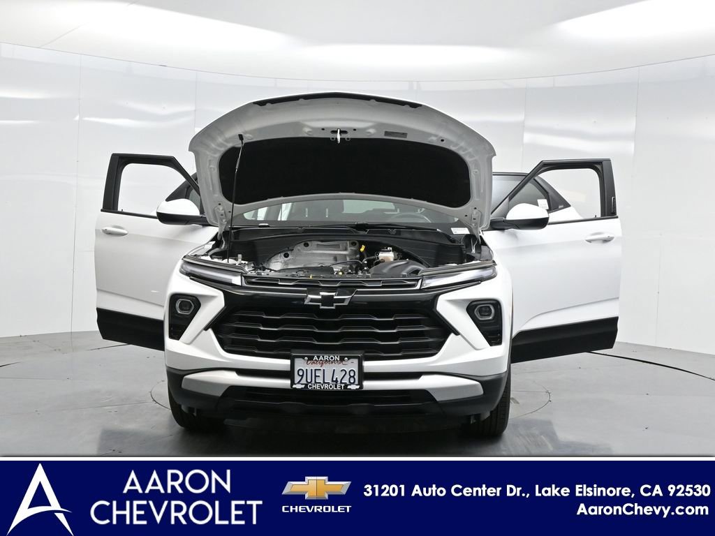New 2025 Chevrolet TrailBlazer LT w/ Convenience Package FWD image 44