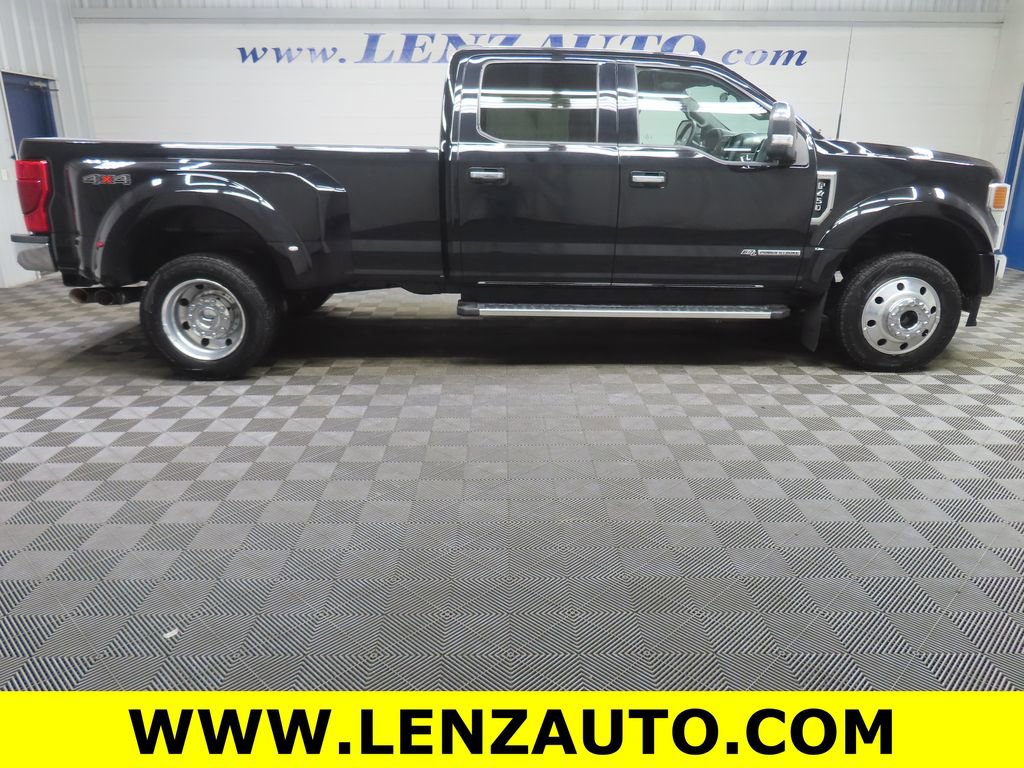 Used 2022 Ford F450 XLT w/ XLT Premium Package image 2