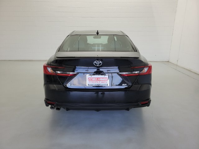 Used 2025 Toyota Camry SE w/ Convenience Package FWD image 5