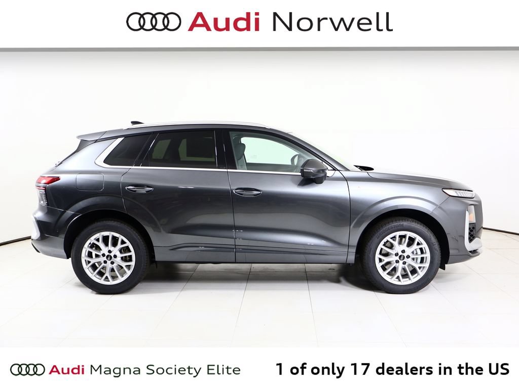 New 2026 Audi Q3 quattro 2.0T AWD/4WD image 17