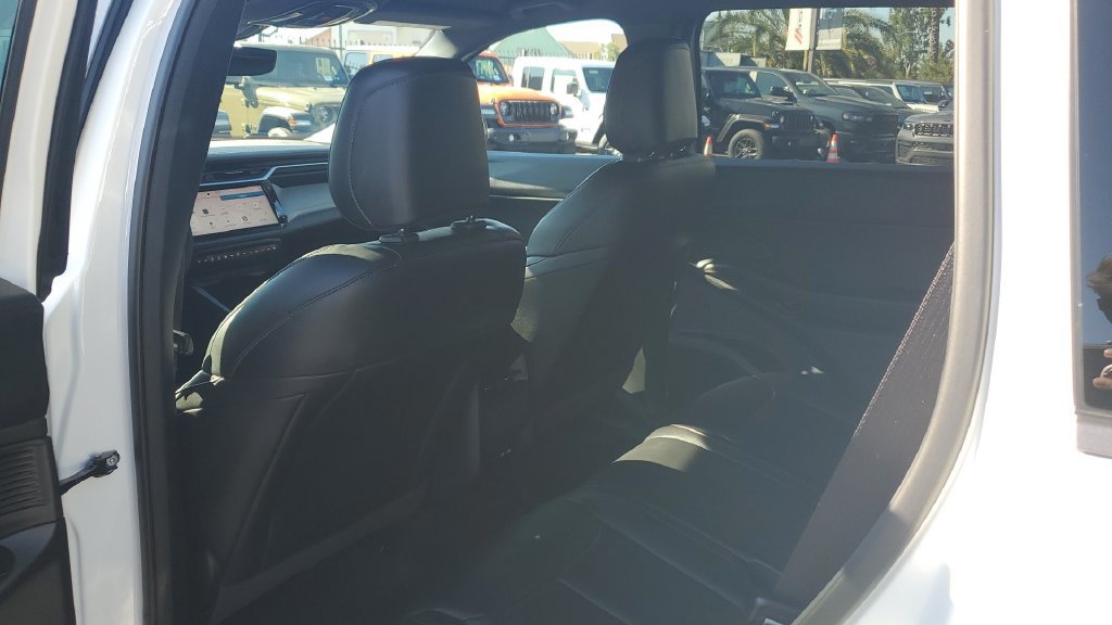 Used 2026 Jeep Cherokee Limited AWD/4WD image 17