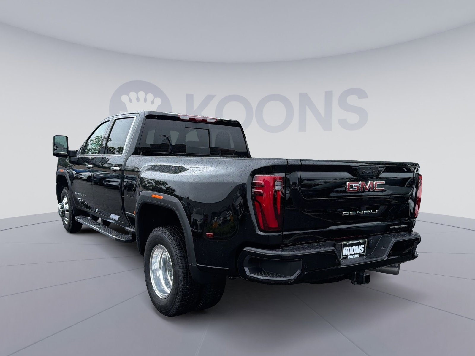 New 2026 GMC Sierra 3500 Denali w/ Denali Reserve Package AWD/4WD image 4