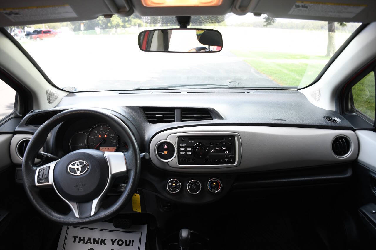 Used 2013 Toyota Yaris LE FWD image 27