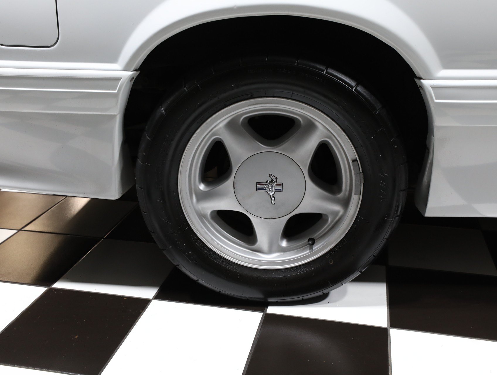 Used 1992 Ford Mustang GT RWD image 35