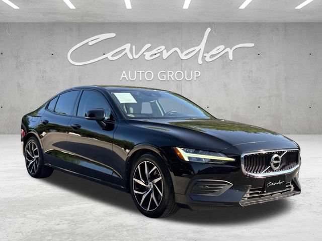 Used 2019 Volvo S60 T5 Momentum w/ Premium Package FWD image 2