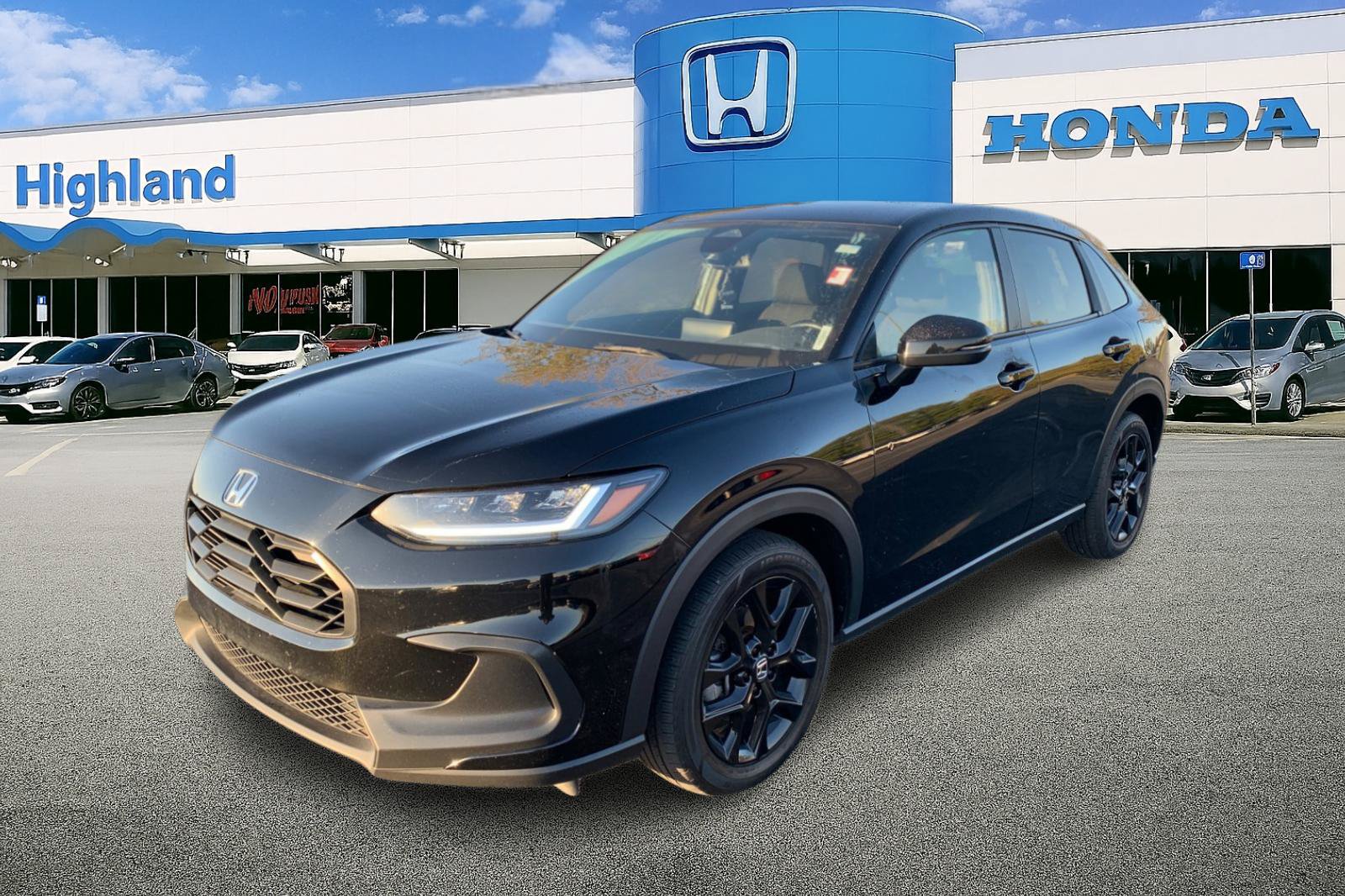 Used 2024 Honda HR-V Sport image 1