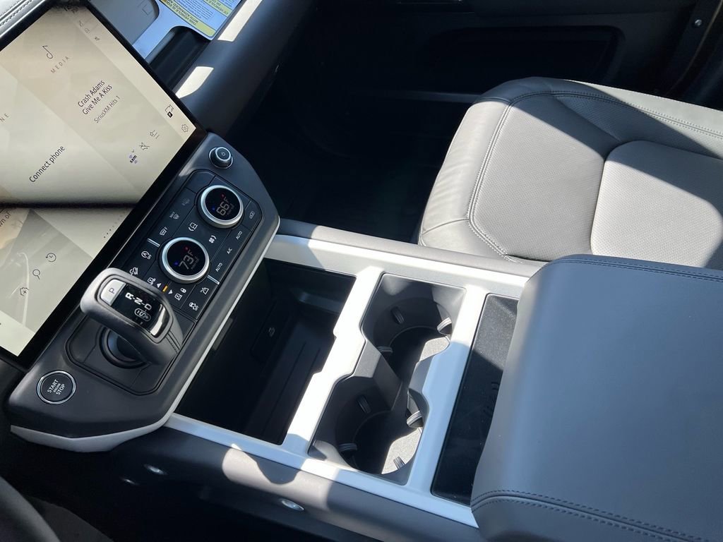 New 2026 Land Rover Defender 110 X-Dynamic SE AWD/4WD image 19