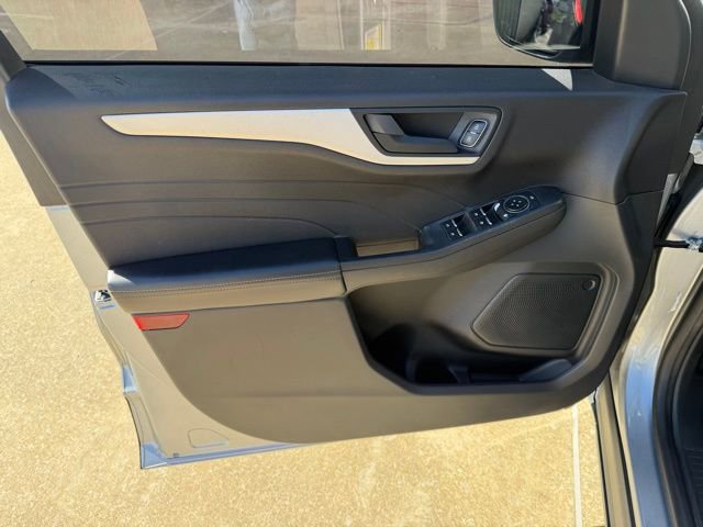 Used 2021 Ford Escape S image 12