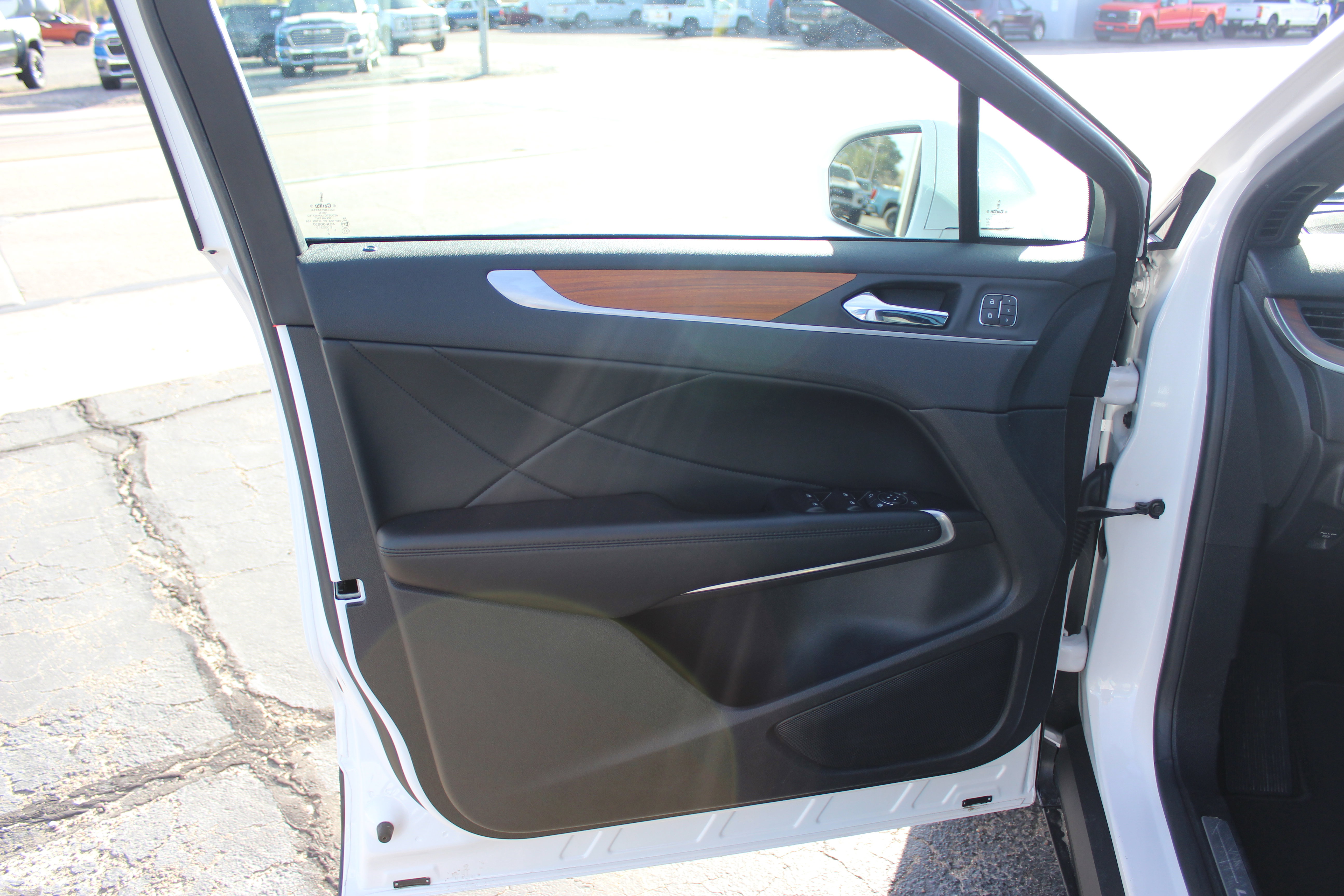 Used 2019 Lincoln MKC Reserve w/ MKC Climate Package image 26