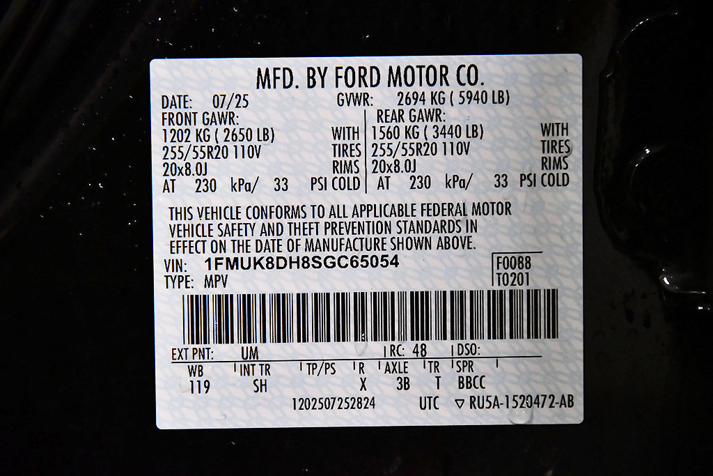 Used 2025 Ford Explorer Active w/ Active Comfort Package AWD/4WD image 13