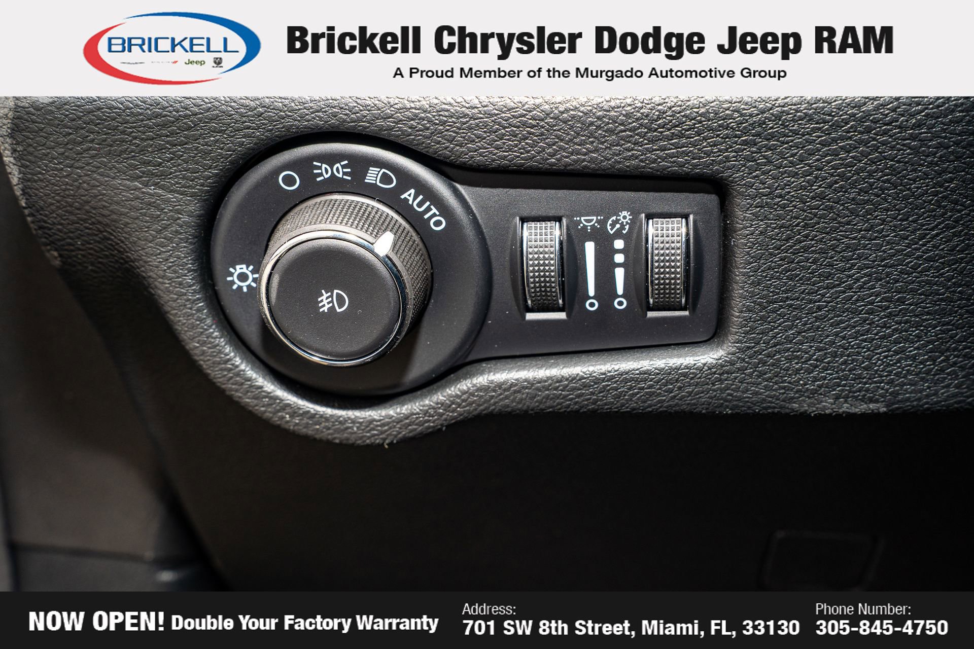 Used 2026 Chrysler Pacifica Select w/ S Appearance Package FWD image 29