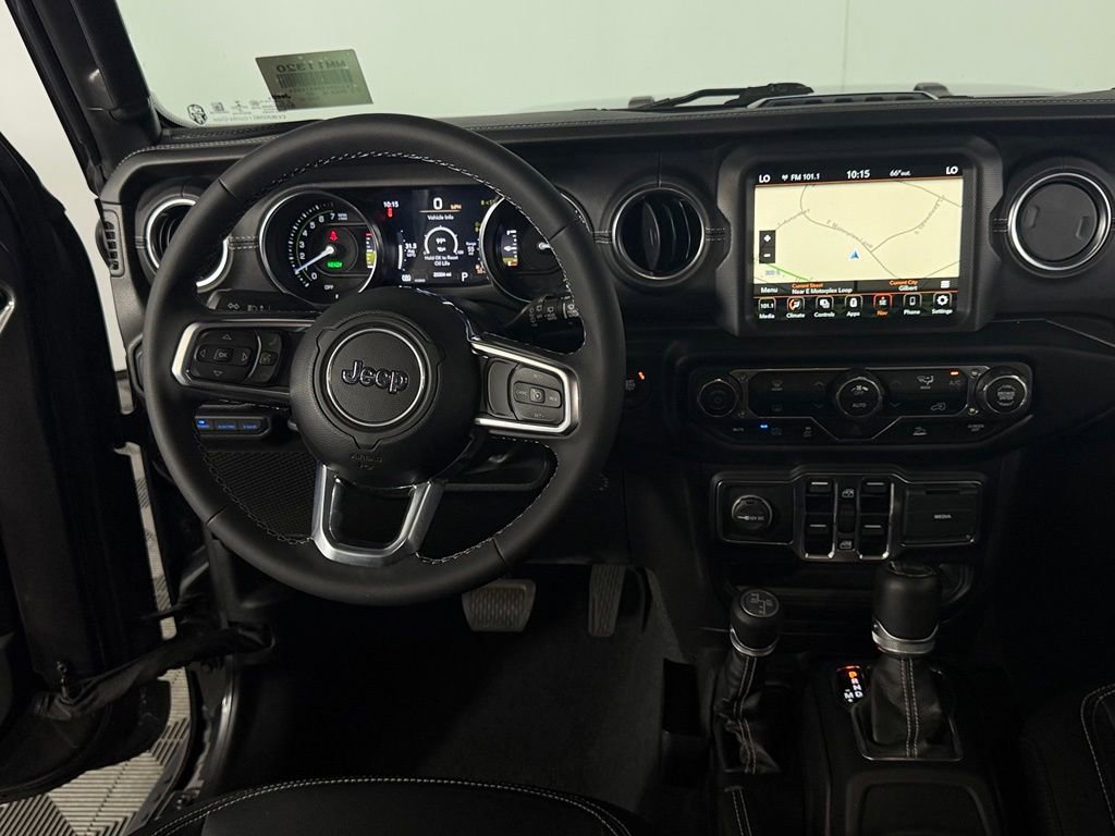 Used 2023 Jeep Wrangler Unlimited Sahara AWD/4WD image 14