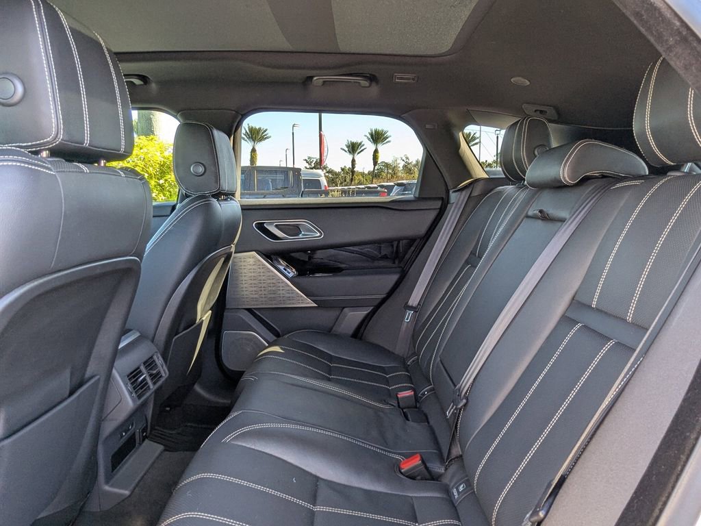 Used 2022 Land Rover Range Rover Velar R-Dynamic S image 15