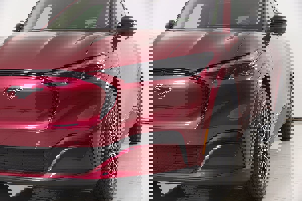 Used 2025 Ford Mustang Mach-E Premium w/ Interior Protection Package image 82