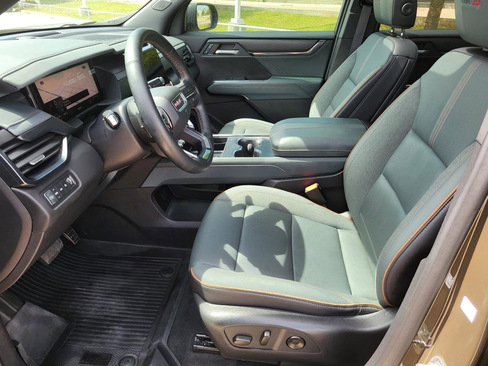Used 2024 GMC Acadia AT4 w/ Luxury Package AWD/4WD image 27