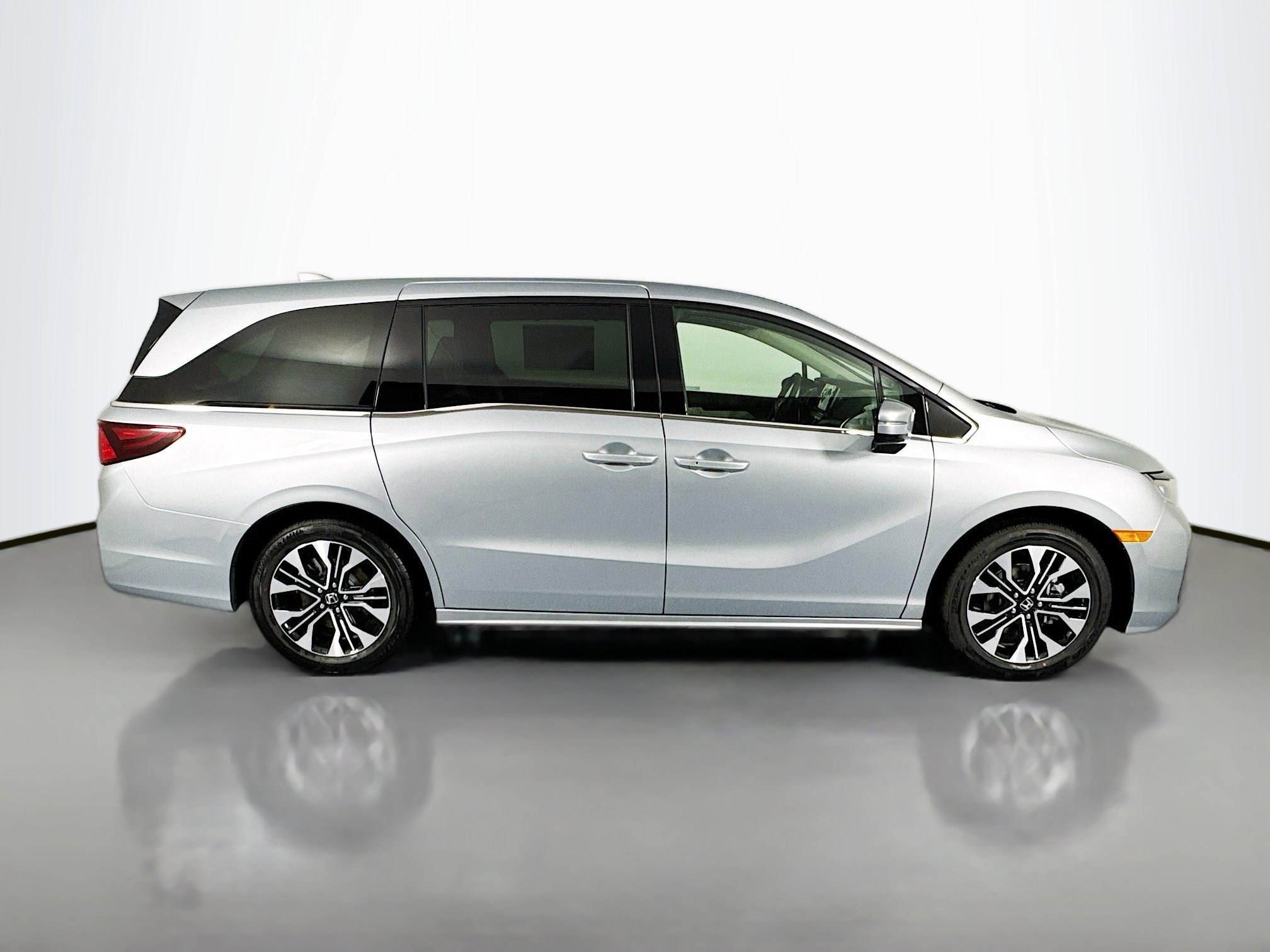 New 2026 Honda Odyssey Elite image 4