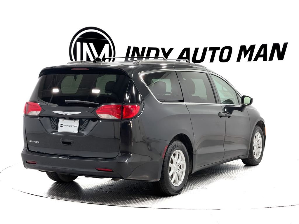 Used 2020 Chrysler Voyager Lxi image 4