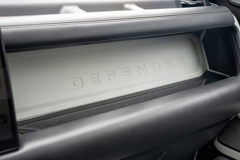 Used 2023 Land Rover Defender 130 SE AWD/4WD image 47