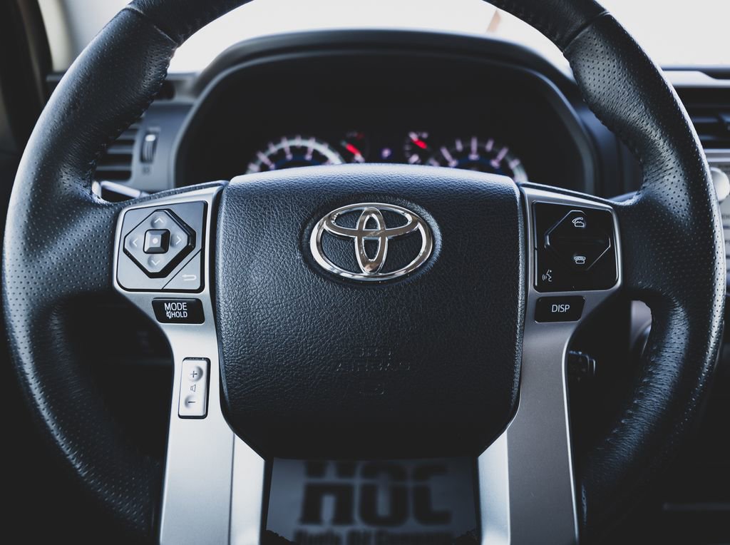 Used 2019 Toyota 4Runner SR5 image 9
