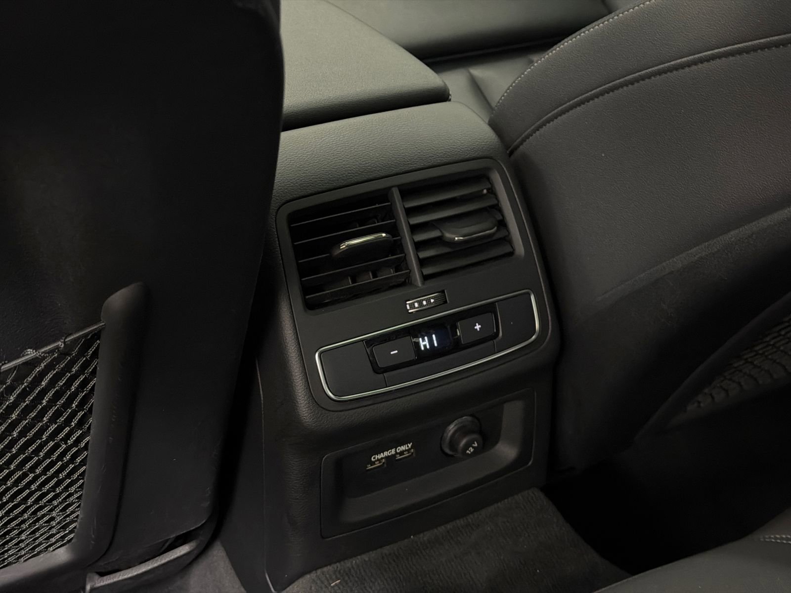 Used 2024 Audi A4 2.0T Premium Plus image 17