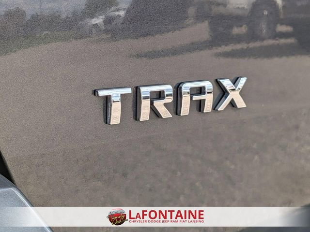 Used 2017 Chevrolet Trax LT w/ LT Convenience Package FWD image 10