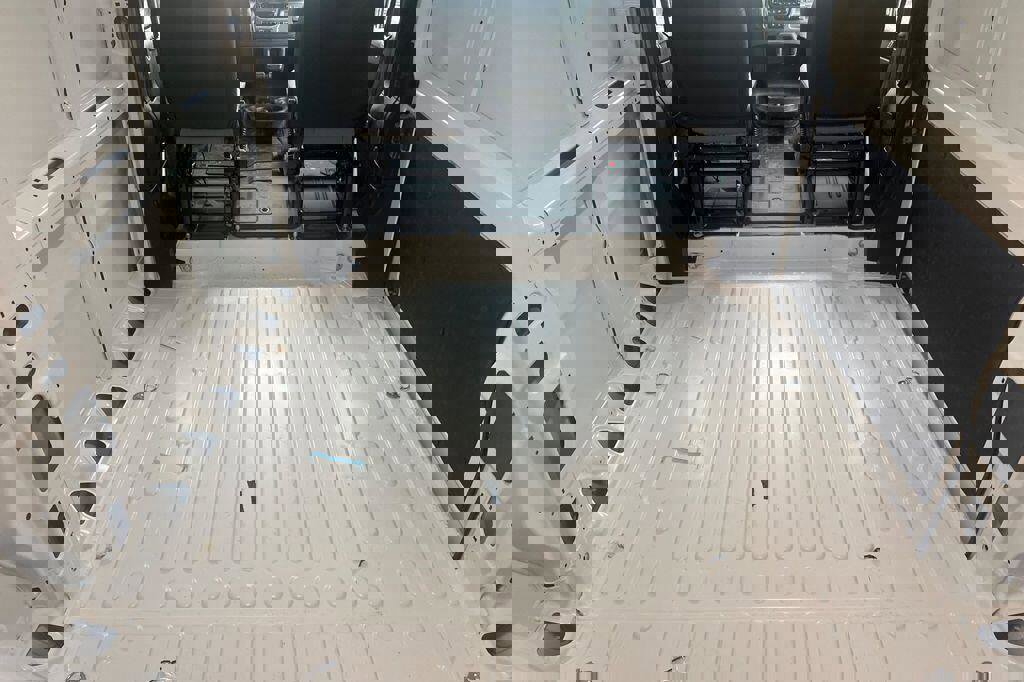 New 2025 RAM ProMaster 2500 w/ Convenience Group image 11