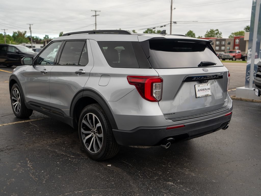 Used 2023 Ford Explorer ST-Line AWD/4WD image 7