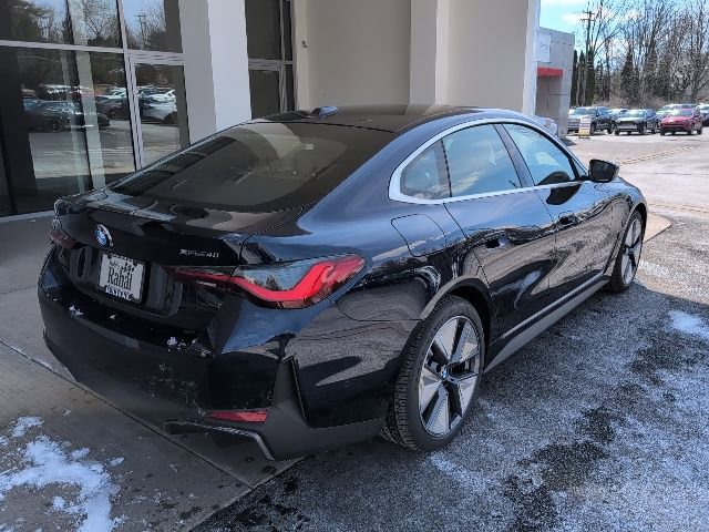 New 2026 BMW i4 xDrive40i image 3