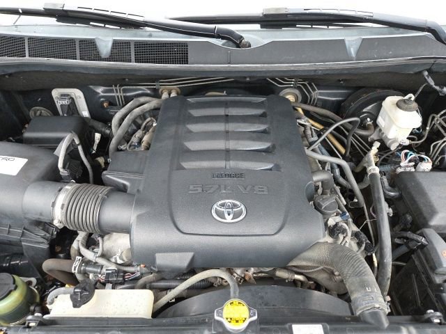 Used 2017 Toyota Tundra Platinum image 30