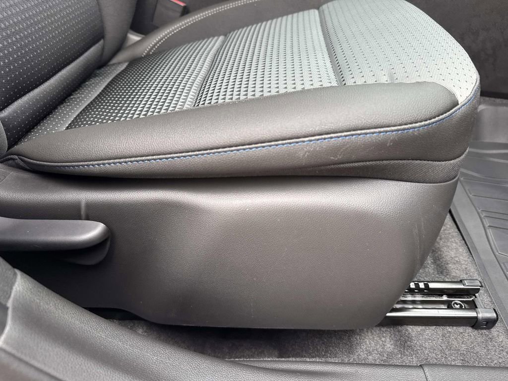 New 2026 Chevrolet Trax LT w/ Sunroof Package image 12