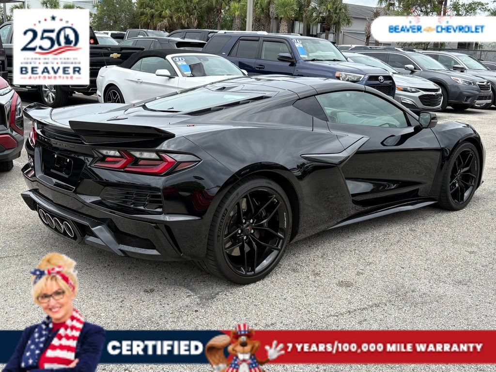 Used 2025 Chevrolet Corvette Z06 RWD image 7