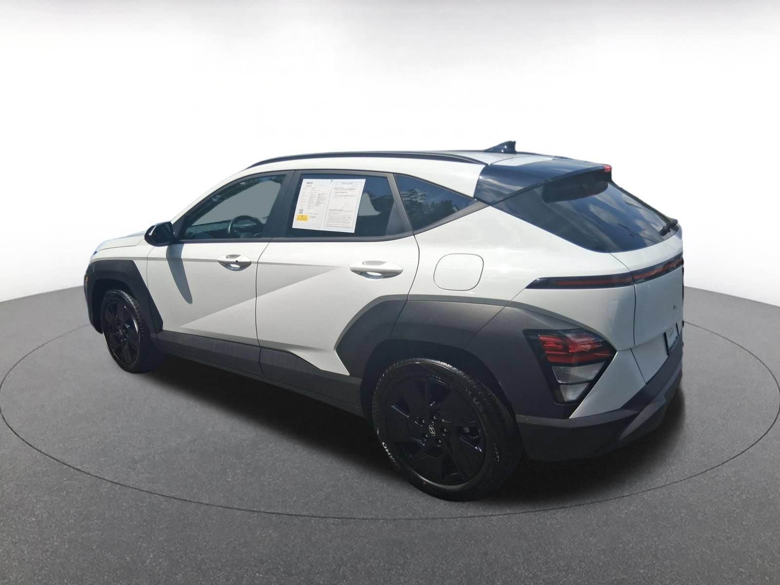 Used 2026 Hyundai Kona SEL Sport FWD image 8