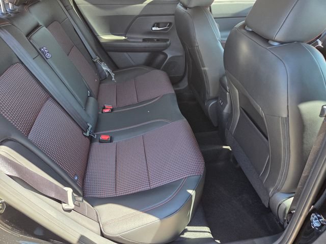 New 2026 Nissan Kicks SR w/ Cold Weather Package AWD/4WD image 19