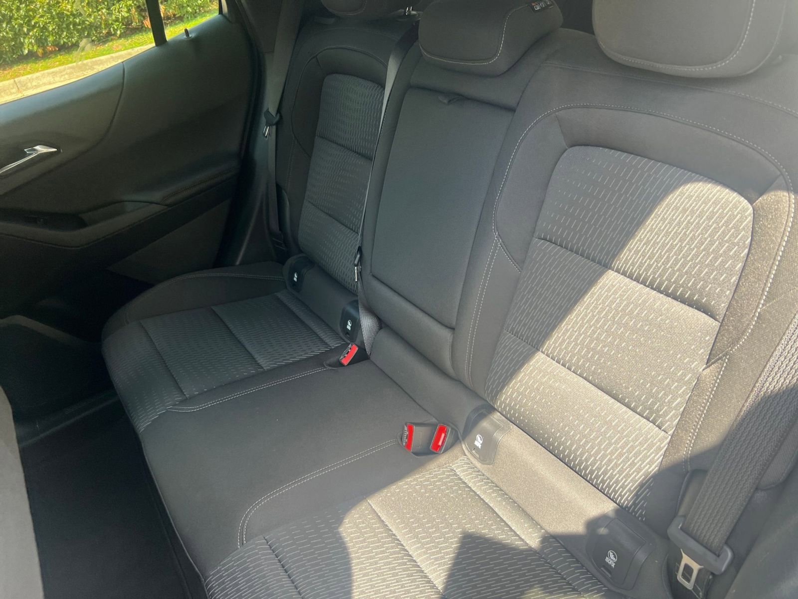 Used 2025 Chevrolet Equinox LT image 33