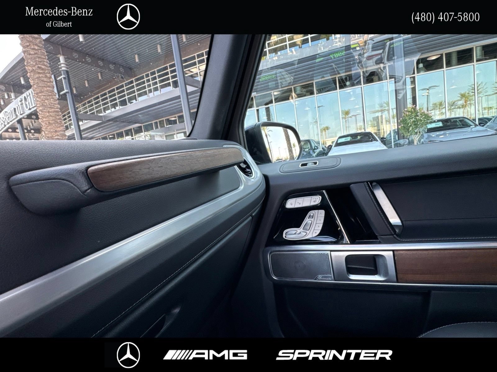 Used 2025 Mercedes-Benz G 550 image 34