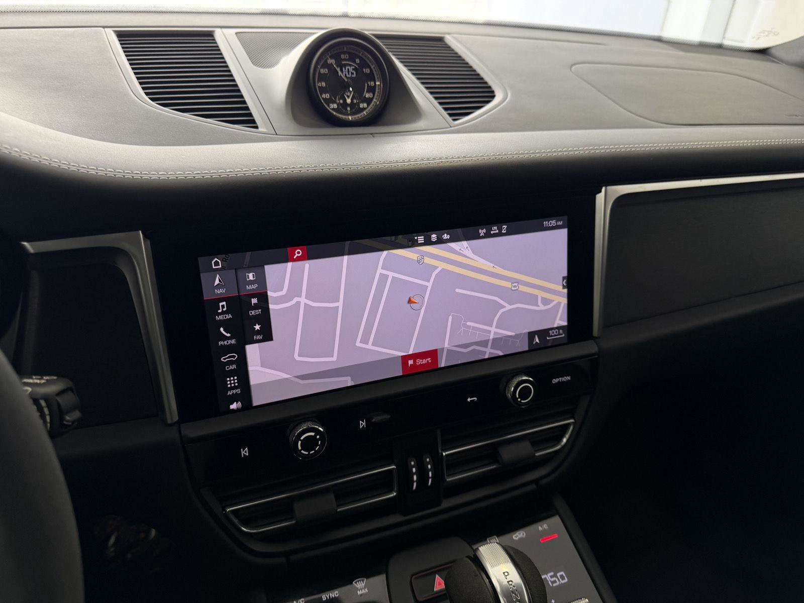 Certified 2023 Porsche Macan GTS image 22