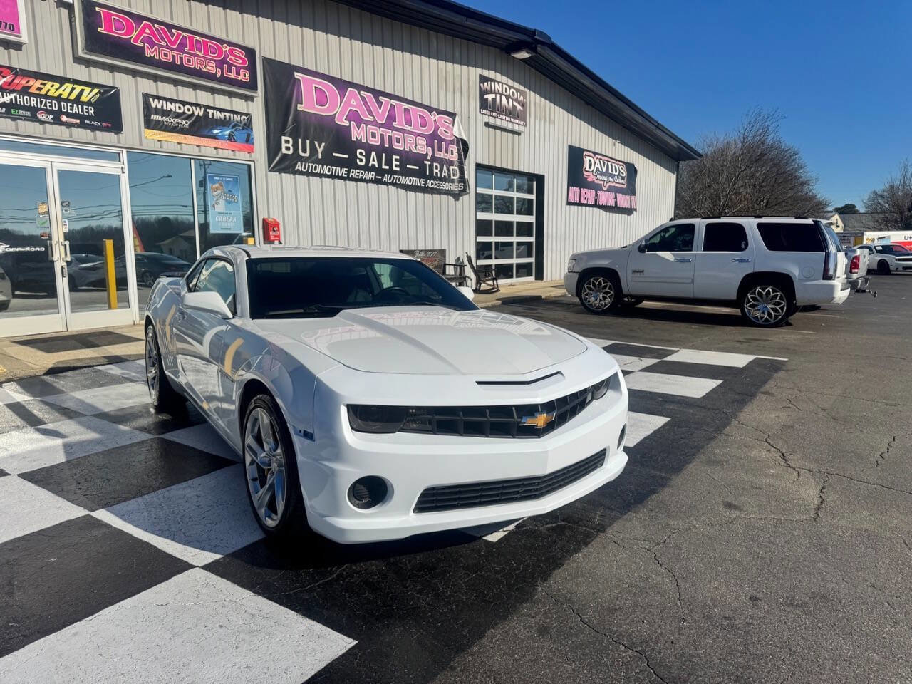 Used 2013 Chevrolet Camaro SS w/ Rear Vision Package image 3