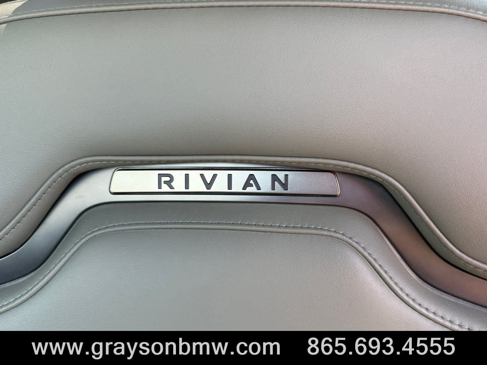 Used 2023 Rivian R1T Adventure AWD/4WD image 32
